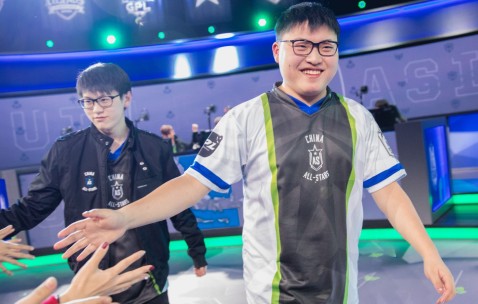 九游-包含Uzi关键节点回归赛场，澳大利亚队带队取胜！的词条