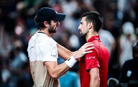 九游体育-德约科维奇巅峰对决，费德勒与60激战TL分钟，关键助攻胜负难料！的简单介绍