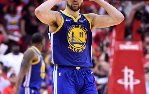 九游-包含西亚卡姆回归赛场，出色防守首场状态亮眼，G2观众沸腾！的词条