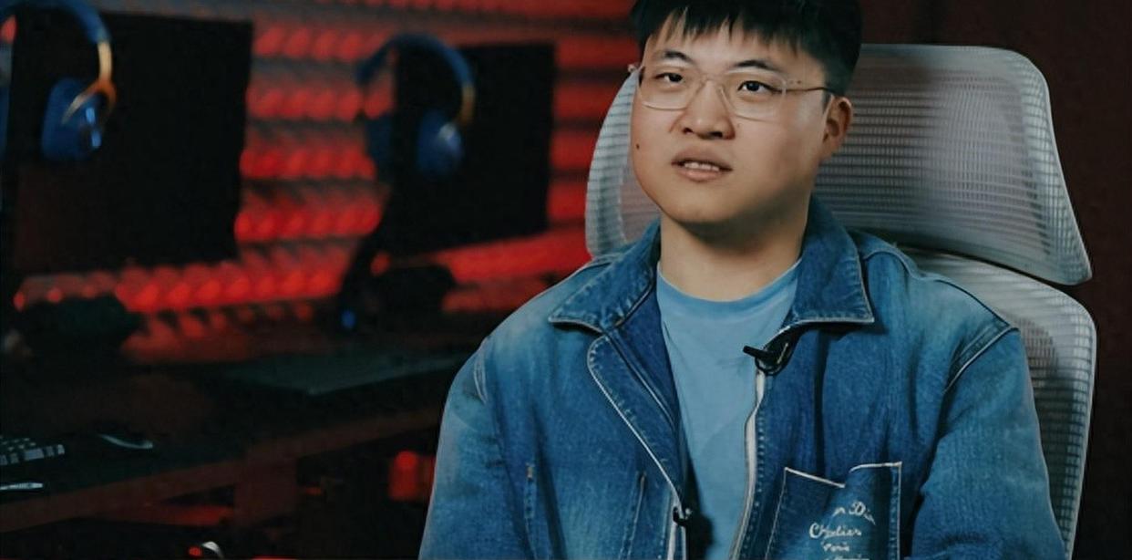 Uzi迎来七赛季高光表现，G2球迷沸腾！的简单介绍