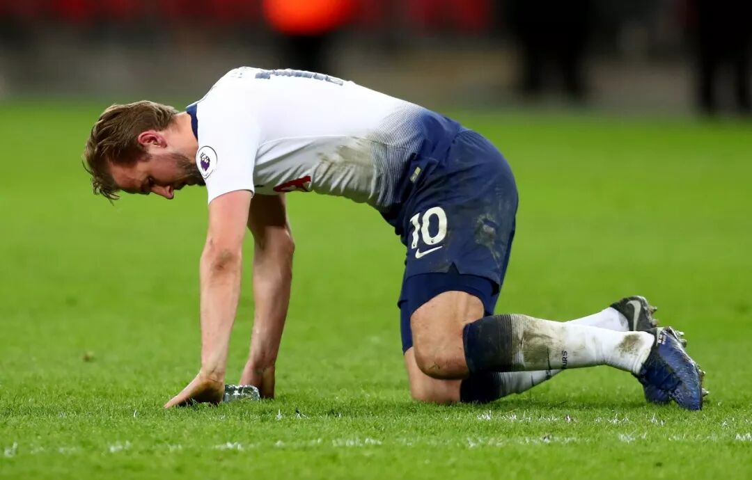 凯恩在利物浦比赛中惊险取胜，战术调整引发热议！的简单介绍